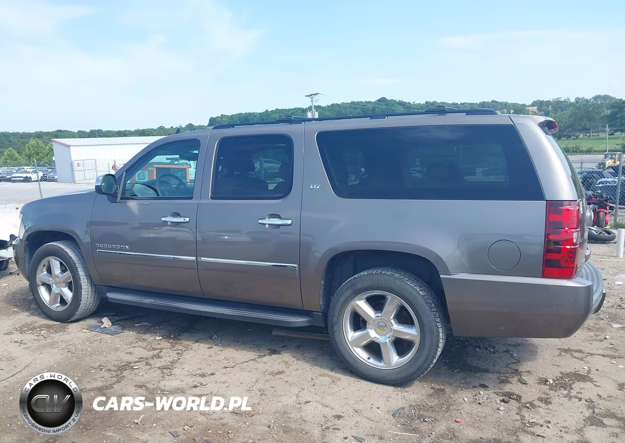 2011 Chevrolet Suburban Ltz VIN:1GNSKKE32BR126853 - 14