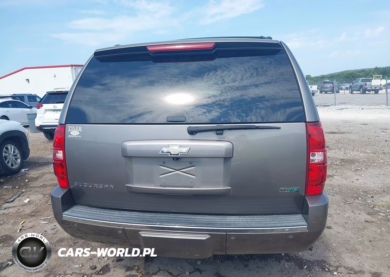 2011 Chevrolet Suburban Ltz VIN:1GNSKKE32BR126853 - 16