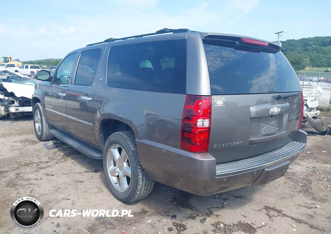 2011 Chevrolet Suburban Ltz VIN:1GNSKKE32BR126853 - 3