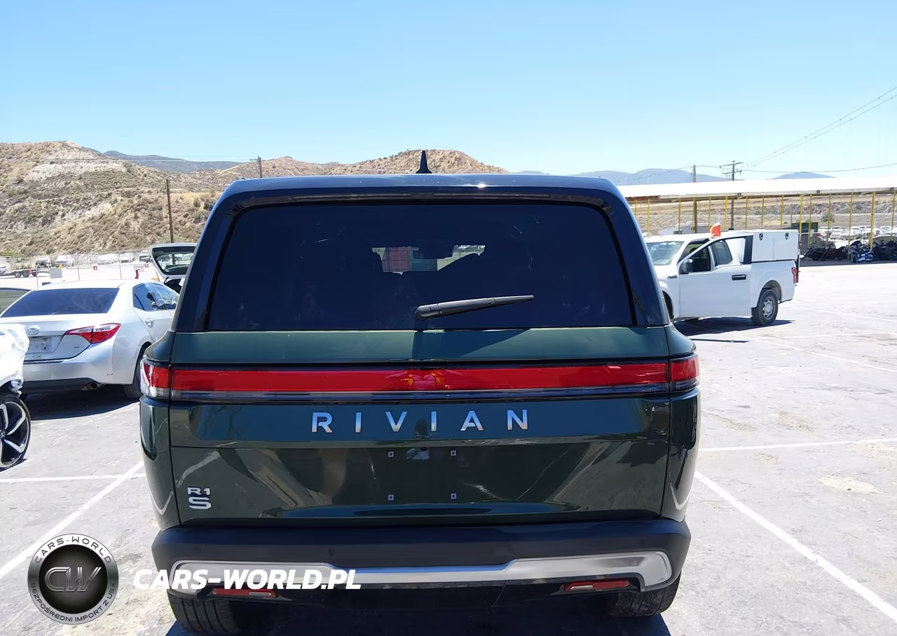2025 Rivian R1S VIN:7PDSGBBAXSN069279 - 17