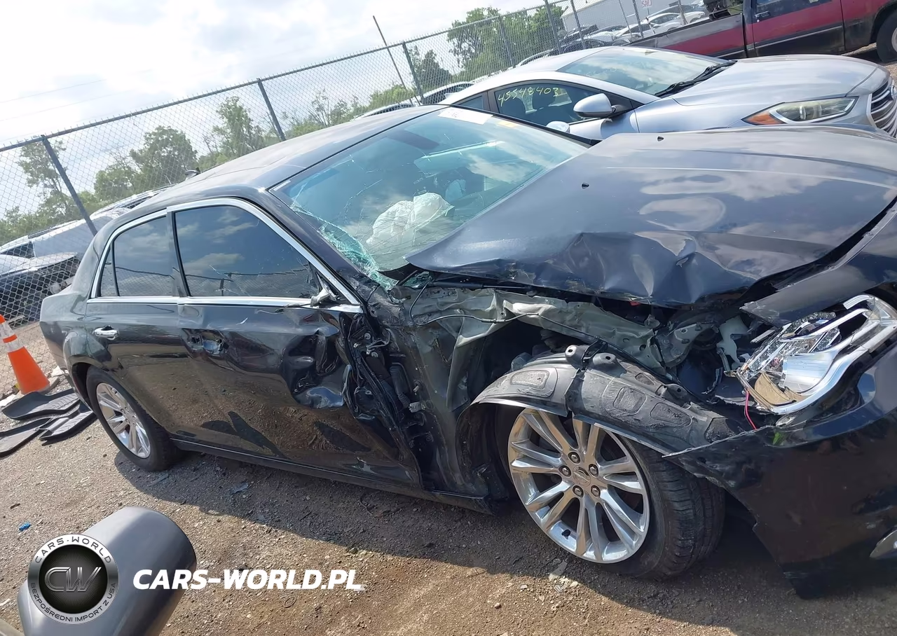 2017 Chrysler 300C VIN:2C3CCAEG2HH570819 - 13