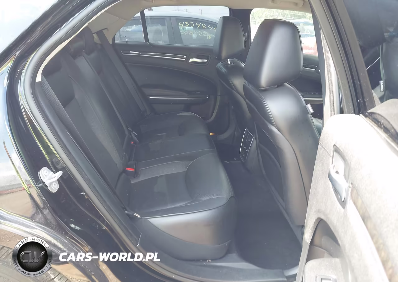 2017 Chrysler 300C VIN:2C3CCAEG2HH570819 - 8