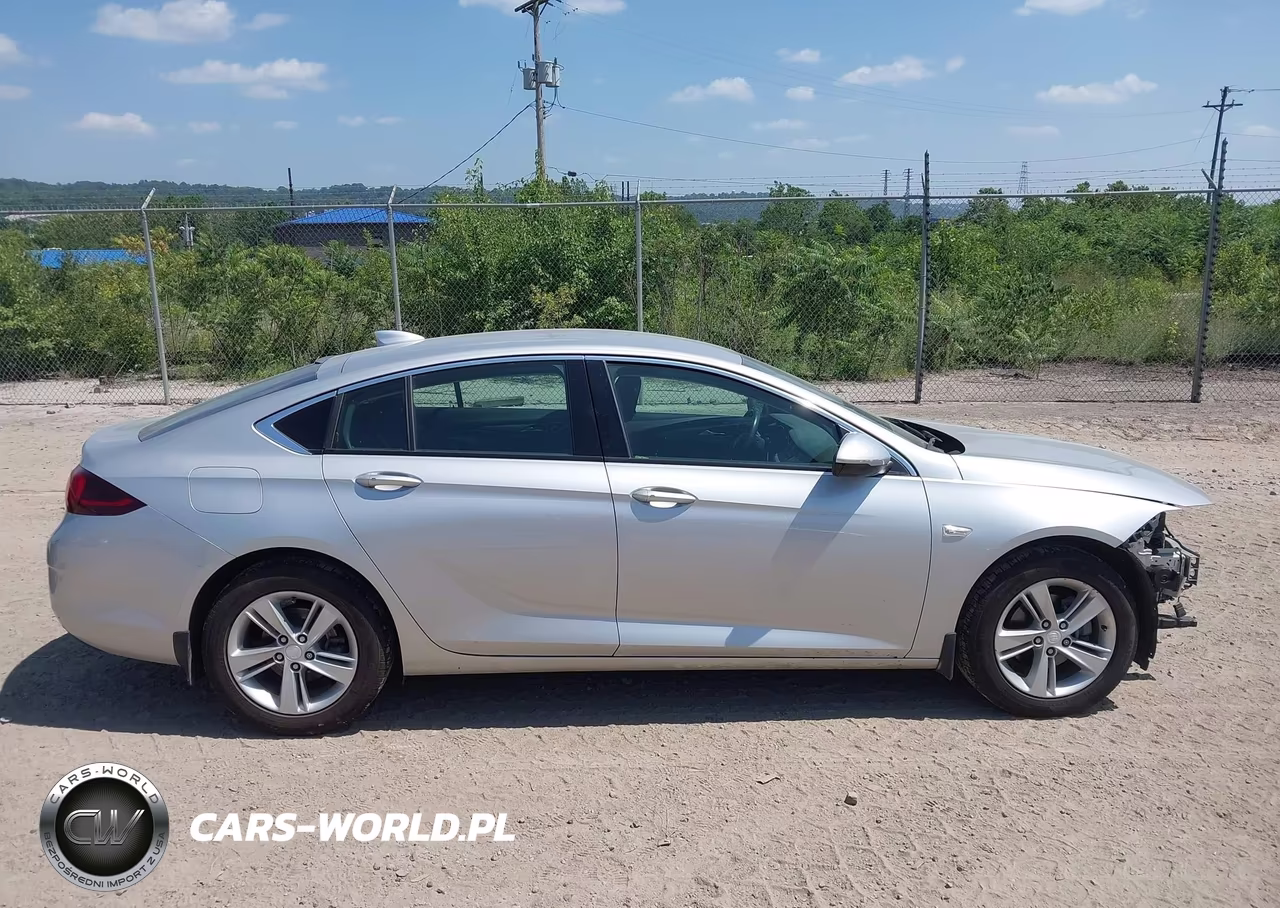 2018 Buick Regal Sportback Preferred VIN:W04GL6SX3J1114745 - 14