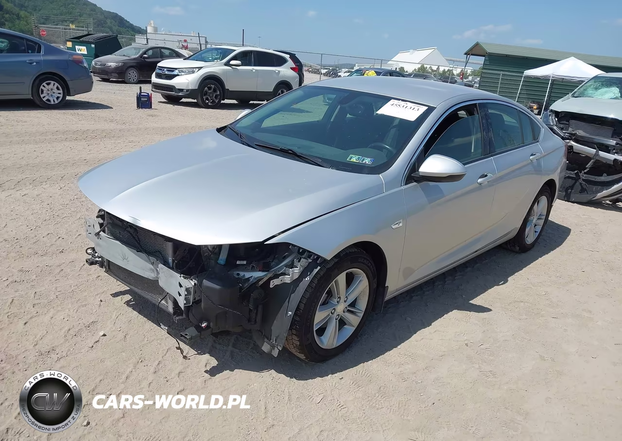 2018 Buick Regal Sportback Preferred VIN:W04GL6SX3J1114745 - 2