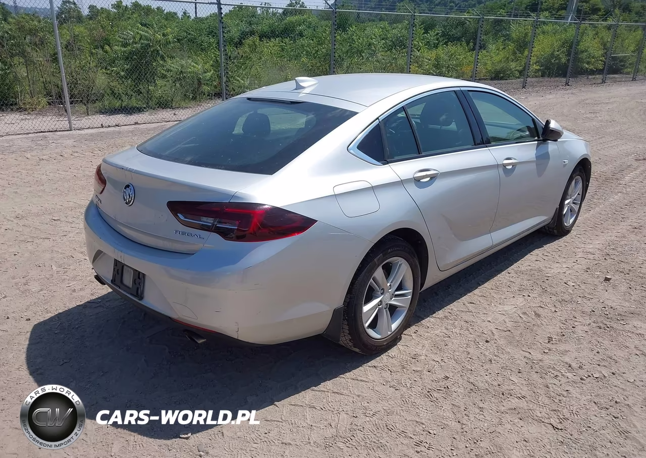 2018 Buick Regal Sportback Preferred VIN:W04GL6SX3J1114745 - 4