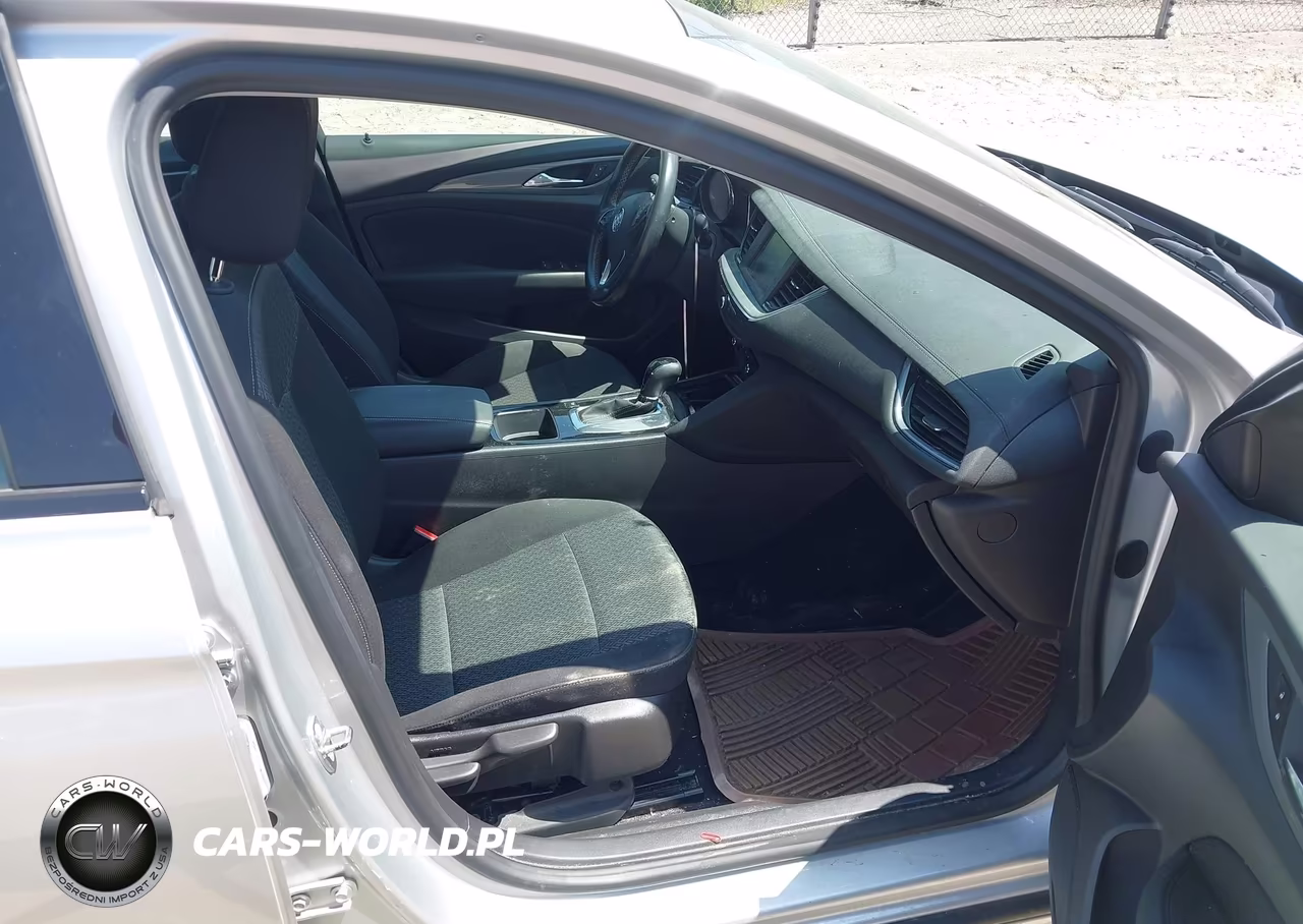 2018 Buick Regal Sportback Preferred VIN:W04GL6SX3J1114745 - 5