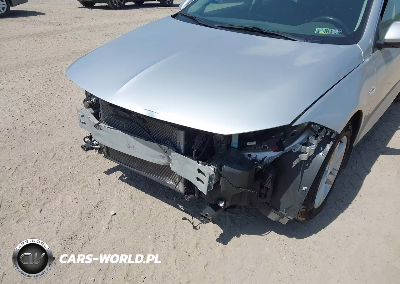 2018 Buick Regal Sportback Preferred VIN:W04GL6SX3J1114745 - 6