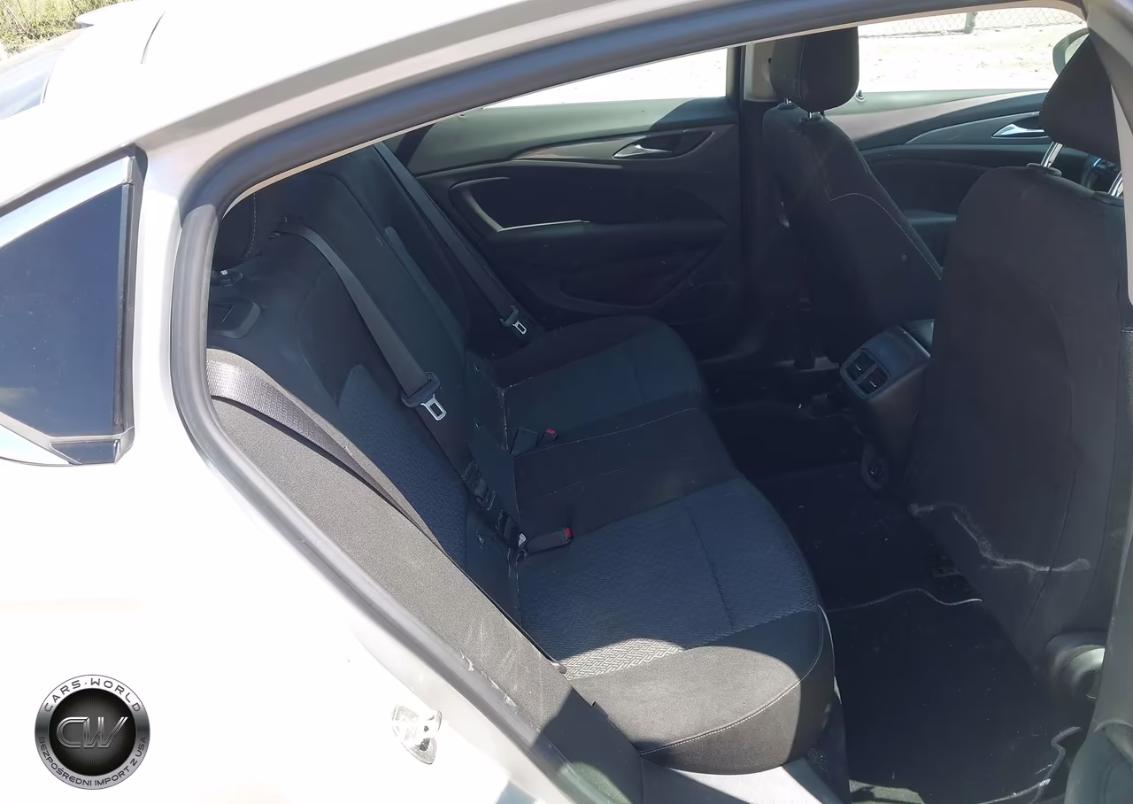 2018 Buick Regal Sportback Preferred VIN:W04GL6SX3J1114745 - 8