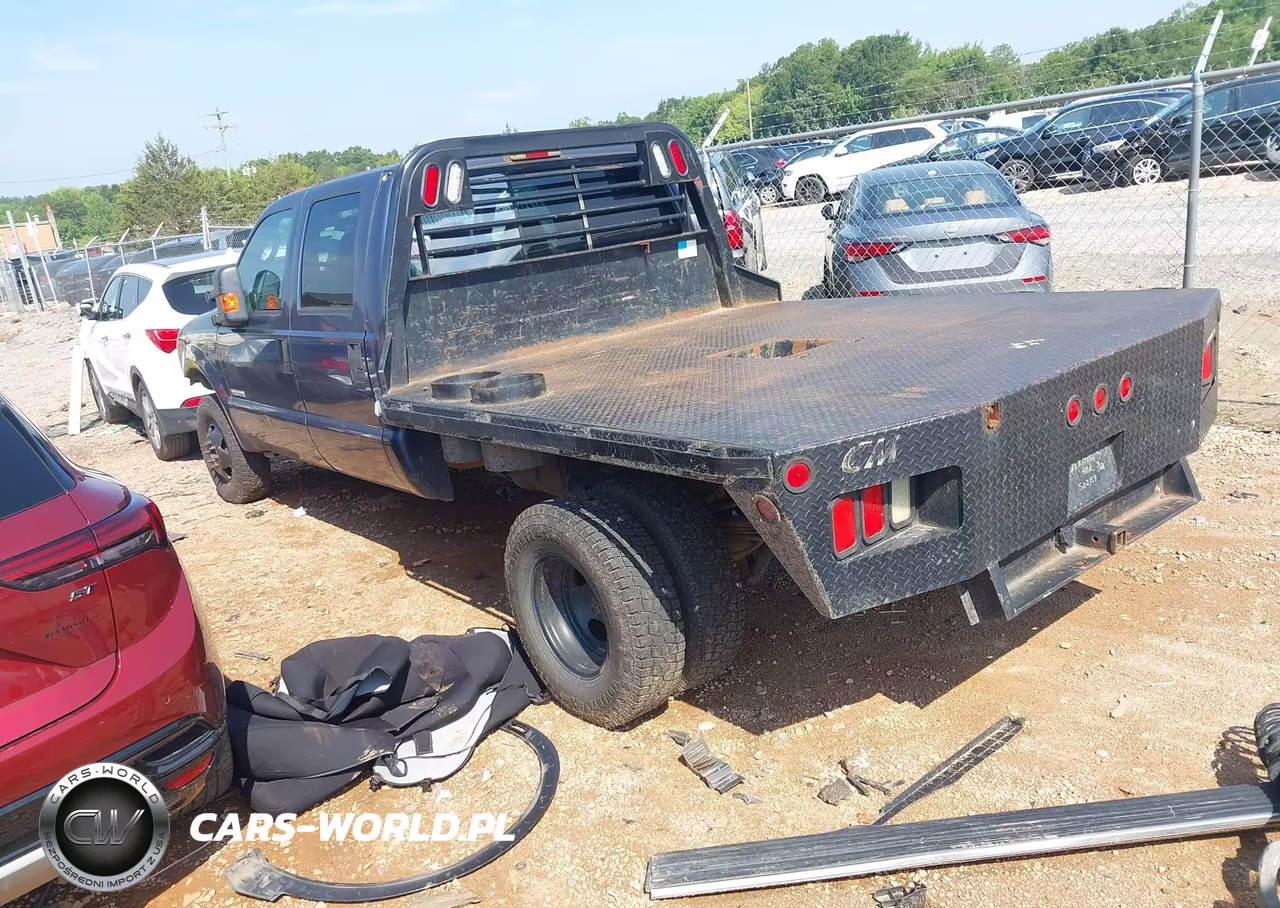 2004 Ford F-350 Lariat-Xl-Xlt VIN:1FTWW33P54EA52669 - 3