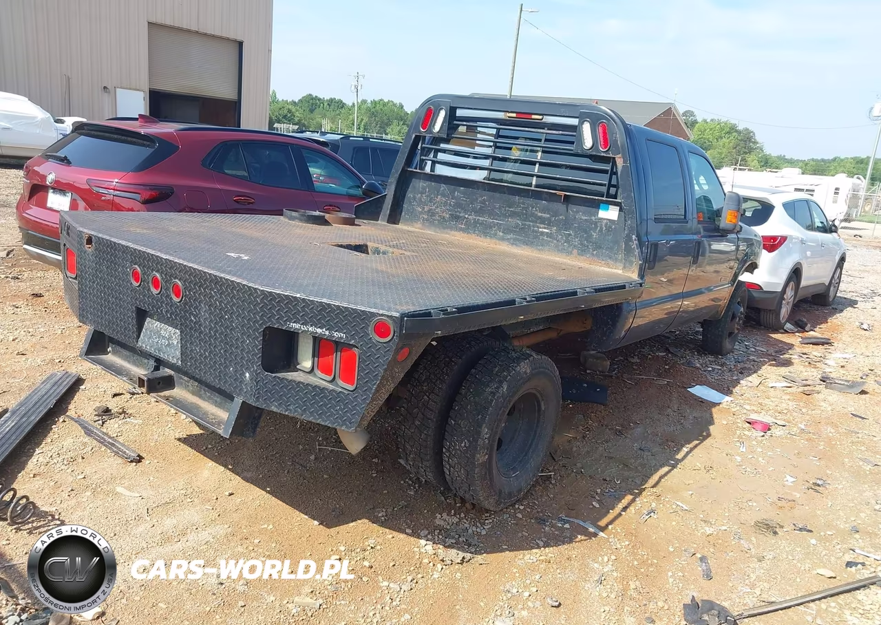 2004 Ford F-350 Lariat-Xl-Xlt VIN:1FTWW33P54EA52669 - 4