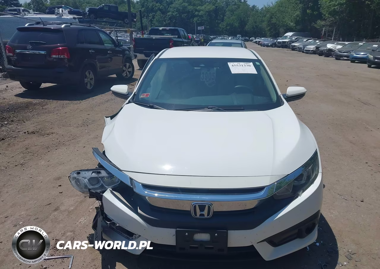 2018 Honda Civic Lx VIN:2HGFC2F6XJH605084 - 12