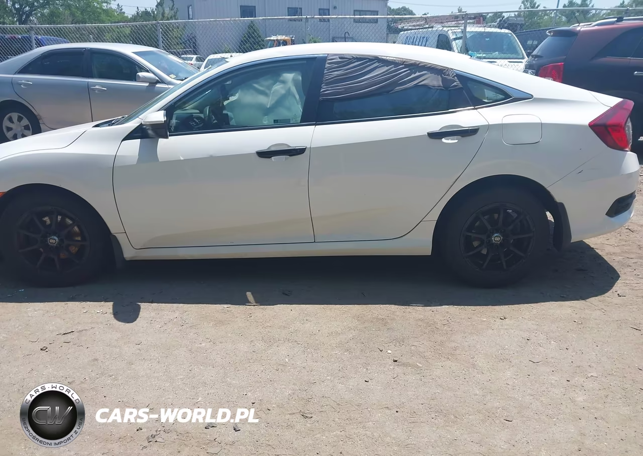 2018 Honda Civic Lx VIN:2HGFC2F6XJH605084 - 14