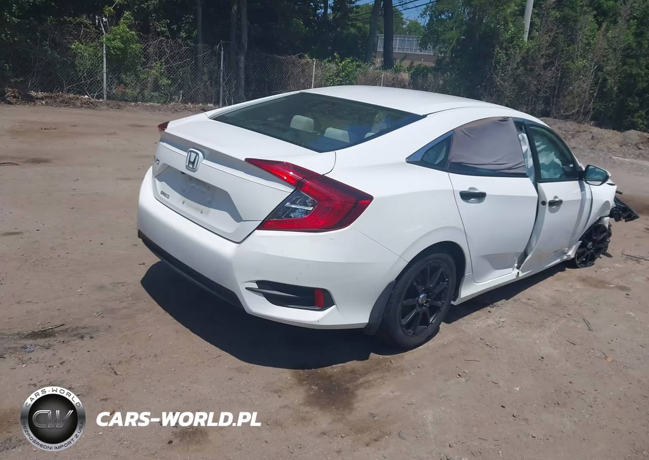 2018 Honda Civic Lx VIN:2HGFC2F6XJH605084 - 4