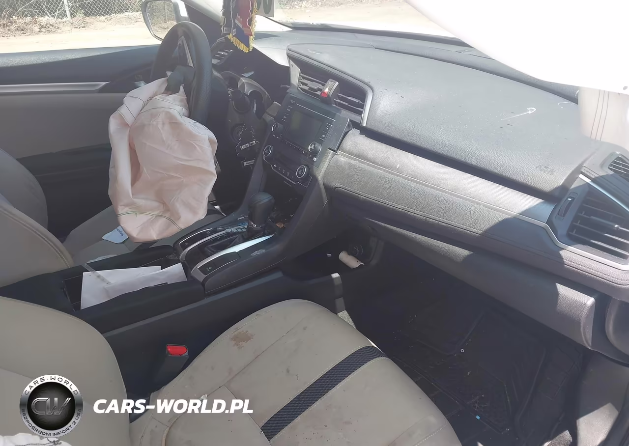 2018 Honda Civic Lx VIN:2HGFC2F6XJH605084 - 5