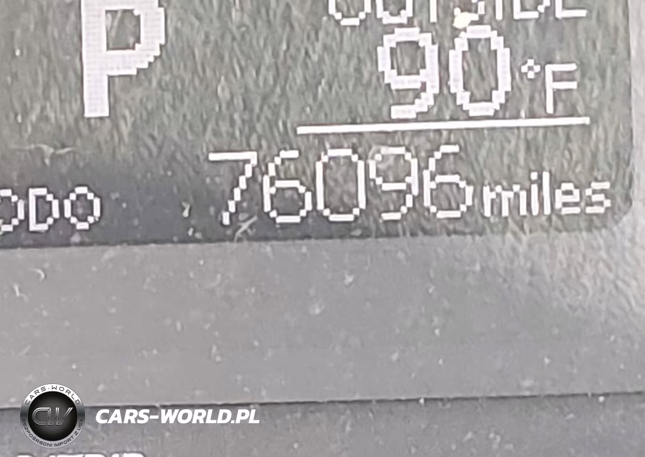 2018 Toyota Corolla Le VIN:2T1BURHE8JC096145 - 15