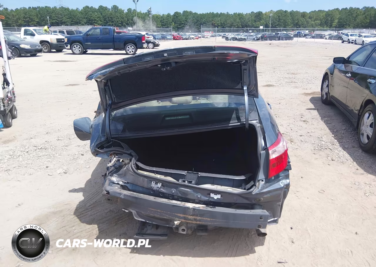 2018 Toyota Corolla Le VIN:2T1BURHE8JC096145 - 16