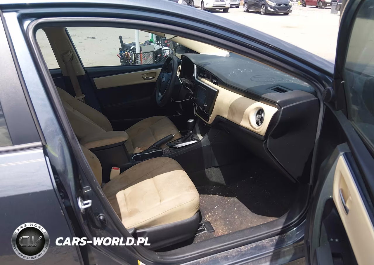 2018 Toyota Corolla Le VIN:2T1BURHE8JC096145 - 5