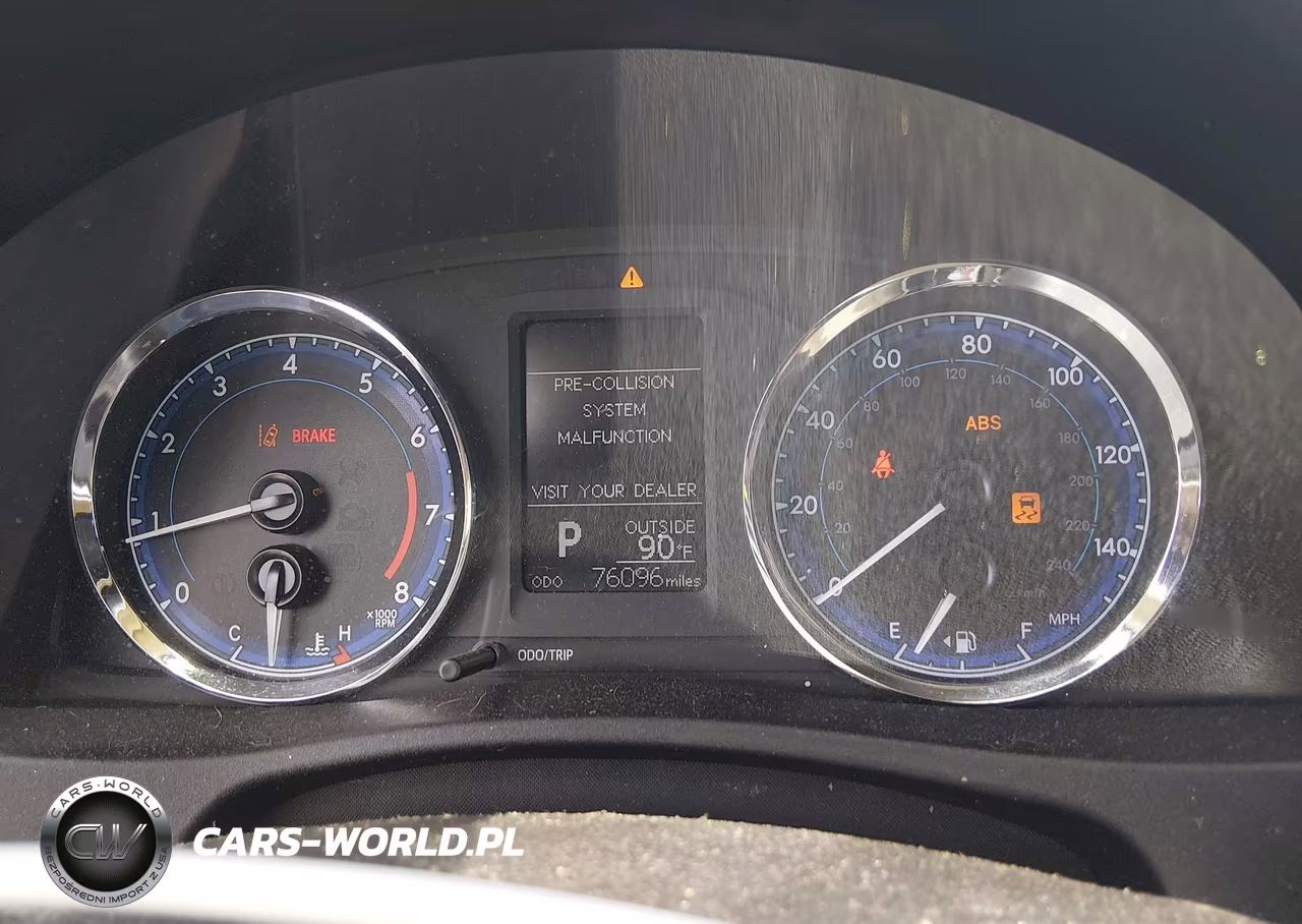 2018 Toyota Corolla Le VIN:2T1BURHE8JC096145 - 7