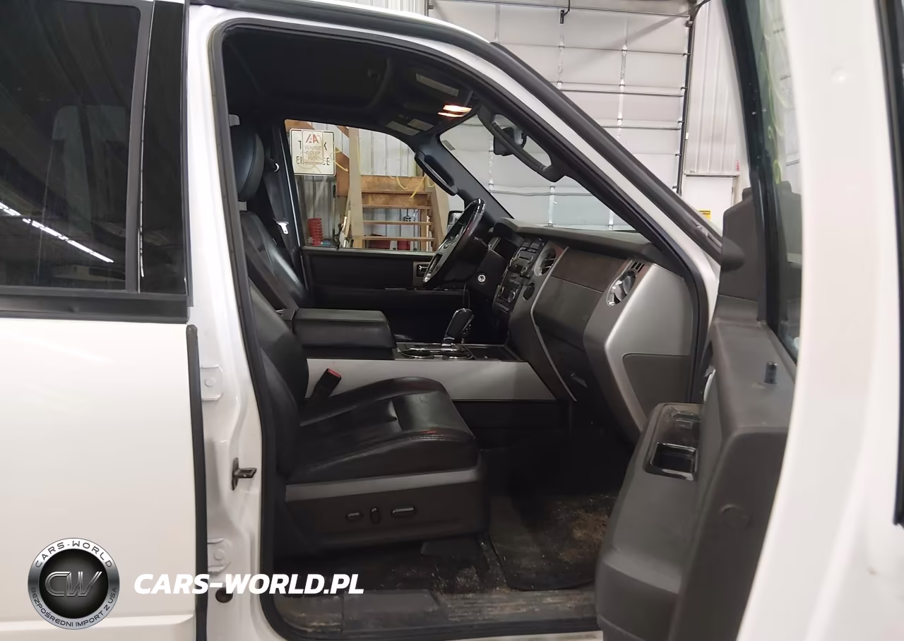 2012 Ford Expedition Limited VIN:1FMJU2A5XCEF24709 - 5