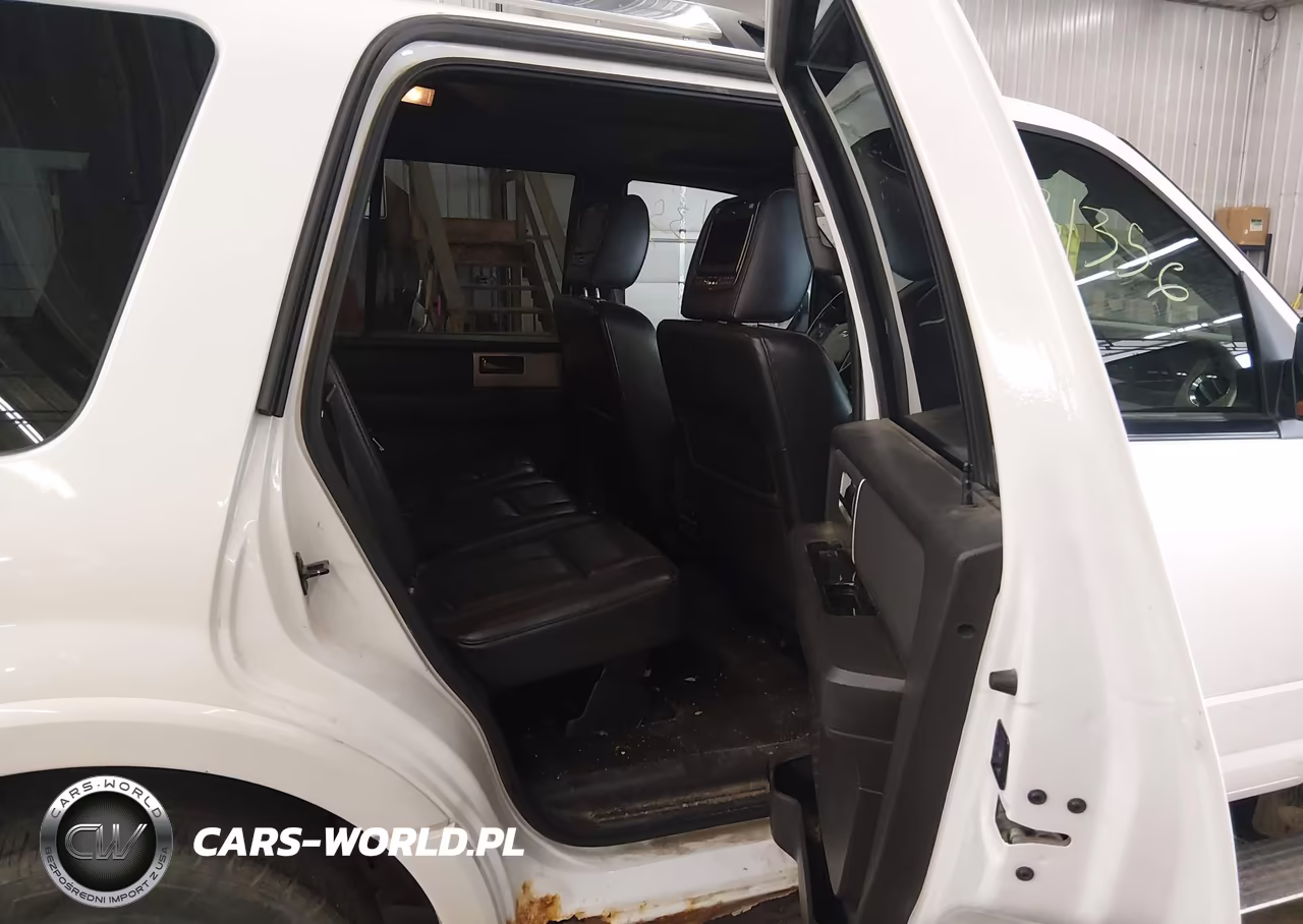 2012 Ford Expedition Limited VIN:1FMJU2A5XCEF24709 - 8