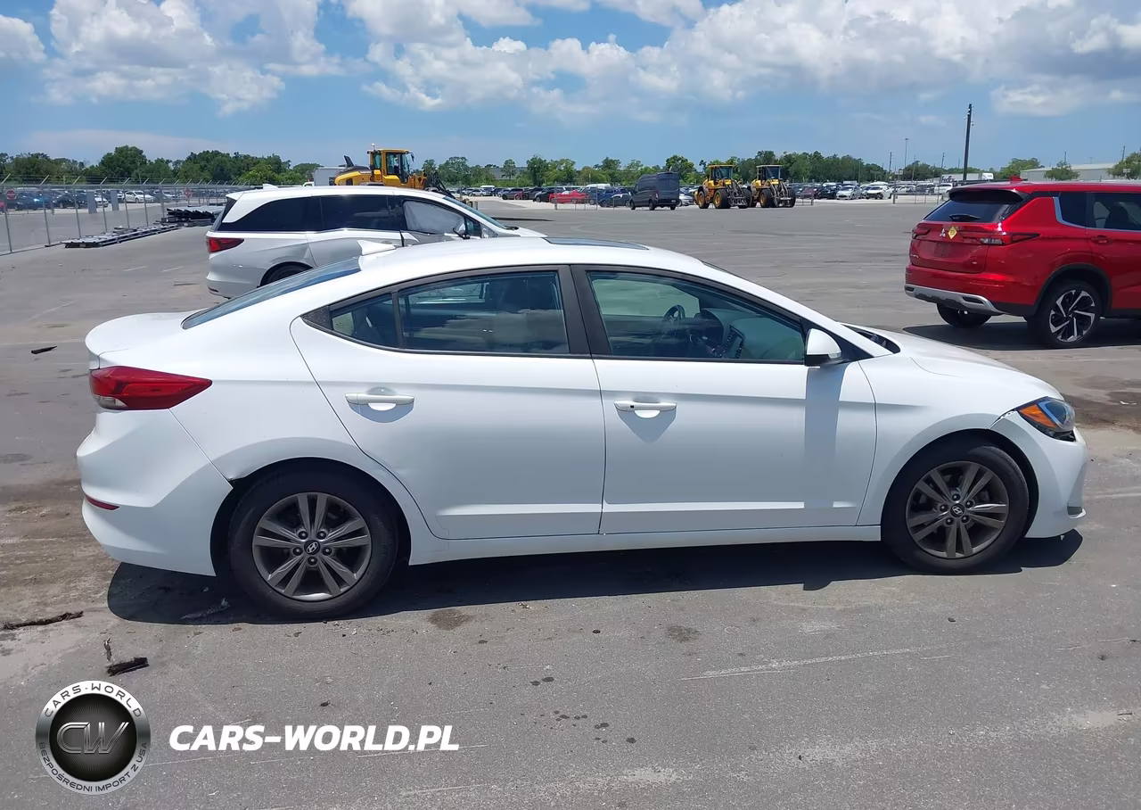 2018 Hyundai Elantra Value Edition VIN:5NPD84LF4JH391336 - 13
