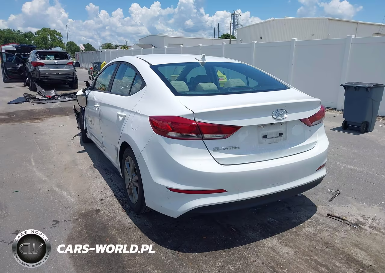 2018 Hyundai Elantra Value Edition VIN:5NPD84LF4JH391336 - 3