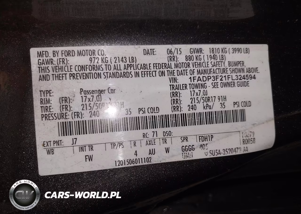2015 Ford Focus Se VIN:1FADP3F21FL324594 - 9
