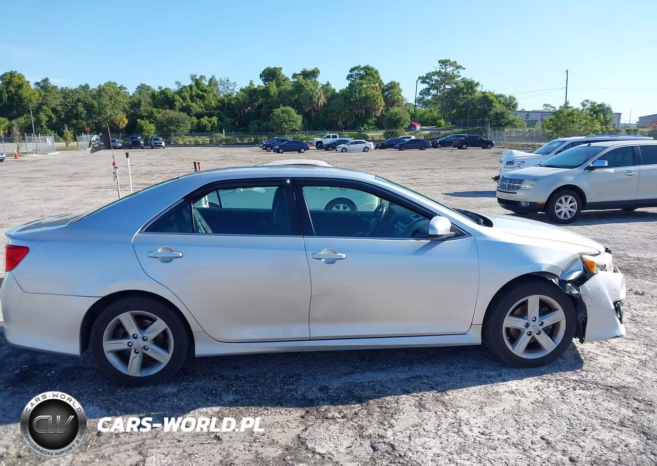 2014 Toyota Camry Se VIN:4T1BF1FKXEU389778 - 13