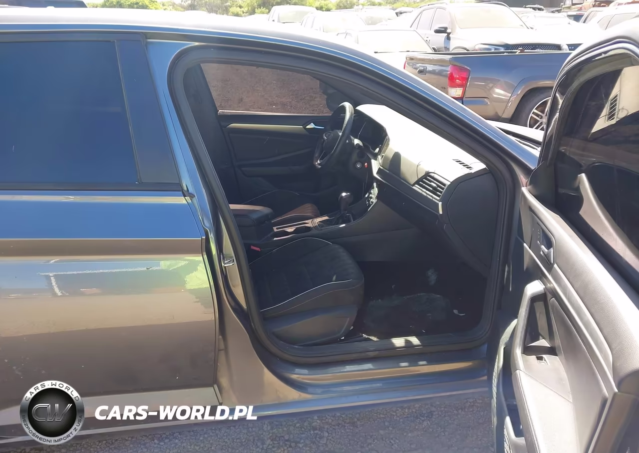 2023 Volkswagen Jetta 1.5T Sport VIN:3VWBM7BU0PM029704 - 5