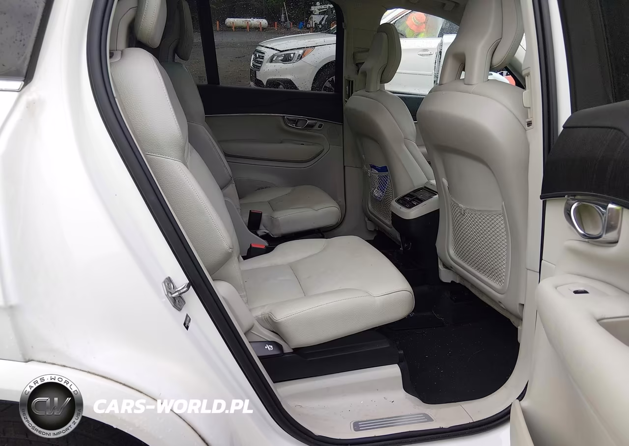 2020 Volvo Xc90 T6 Momentum 6 Passenger VIN:YV4A221K5L1595160 - 8