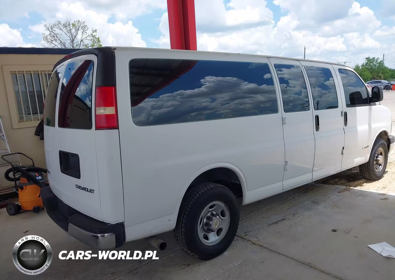2003 Chevrolet Express Passenger VIN:1GAHG39U831164383 - 4
