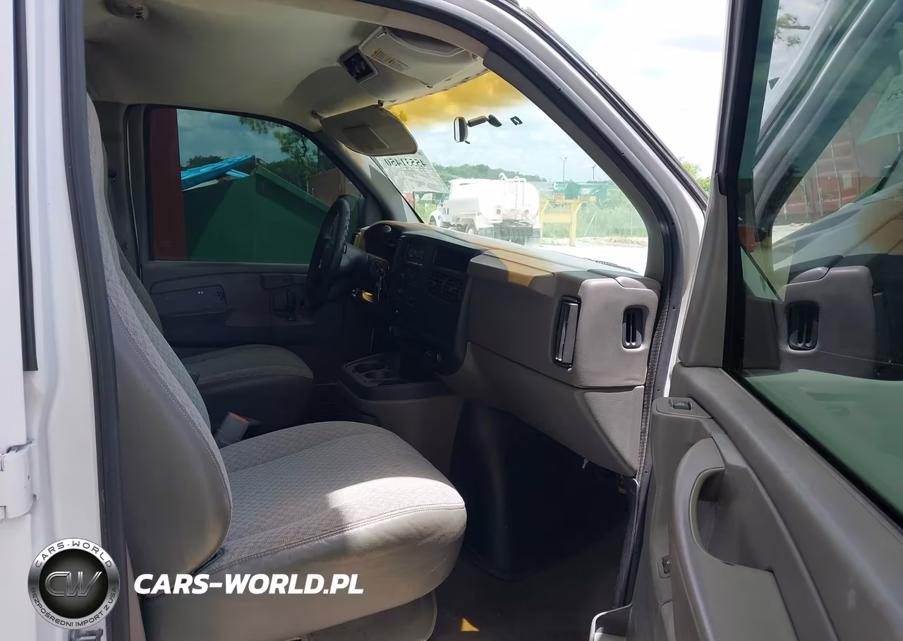 2003 Chevrolet Express Passenger VIN:1GAHG39U831164383 - 5