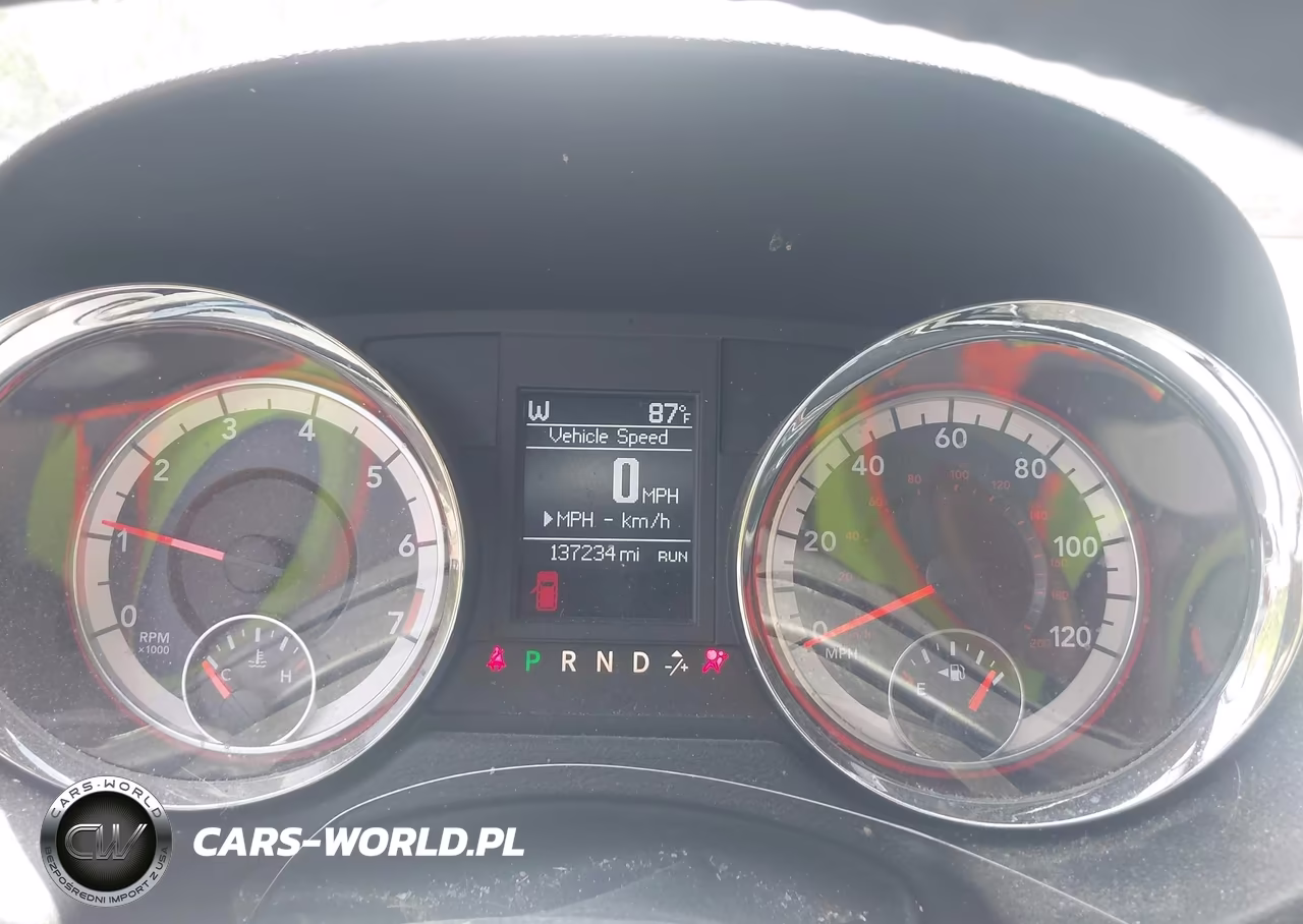 2015 Dodge Grand Caravan R-T VIN:2C4RDGEG2FR683859 - 7