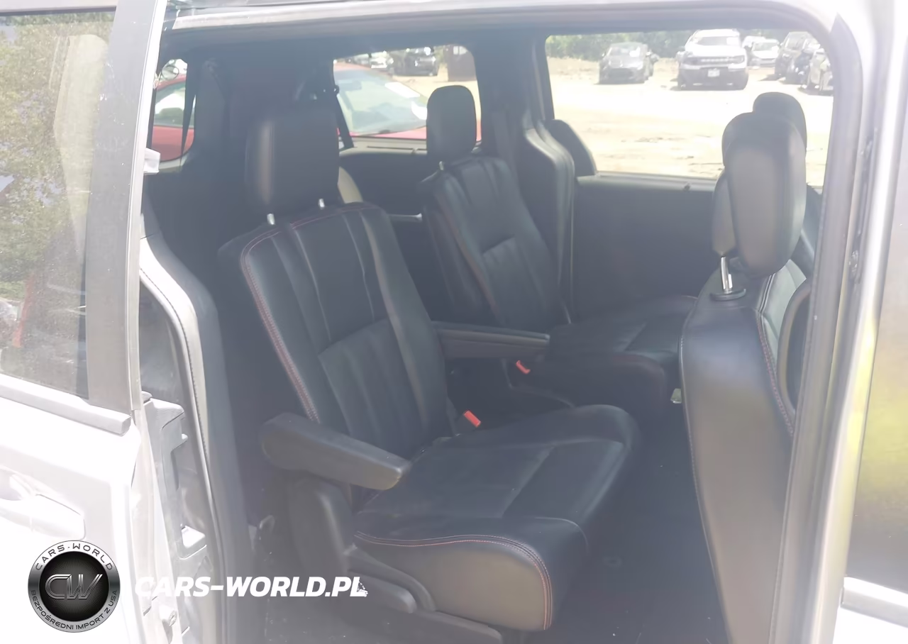 2015 Dodge Grand Caravan R-T VIN:2C4RDGEG2FR683859 - 8