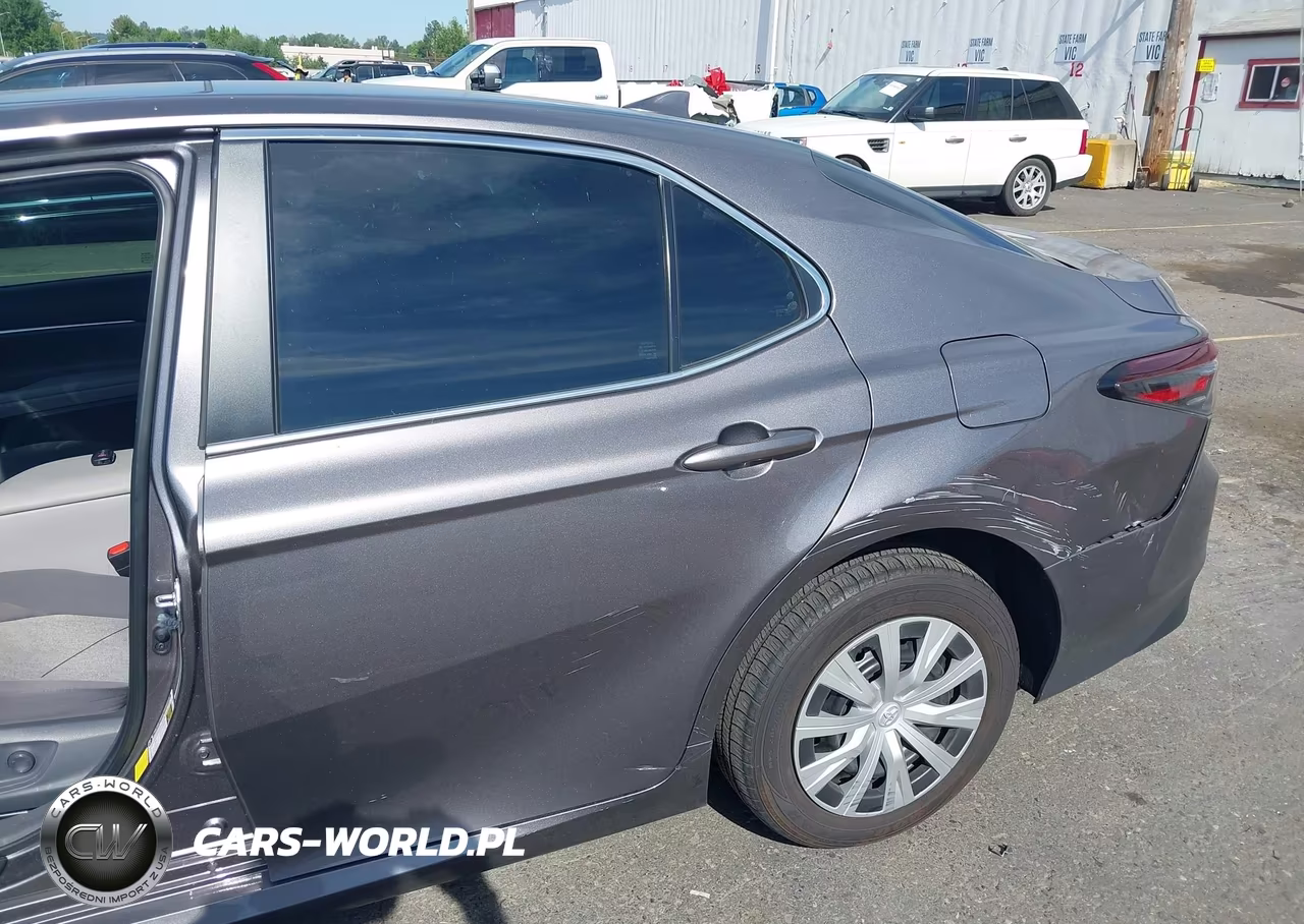 2021 Toyota Camry Le Hybrid VIN:4T1H31AK6MU562883 - 18
