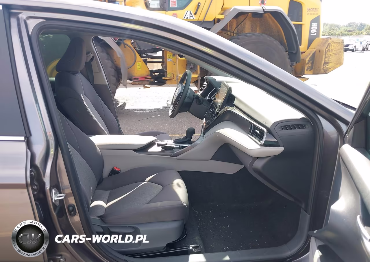 2021 Toyota Camry Le Hybrid VIN:4T1H31AK6MU562883 - 5