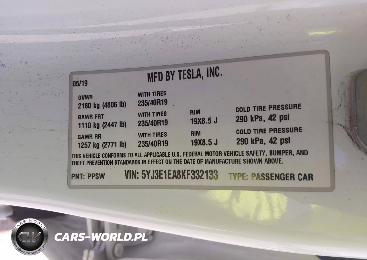 2019 Tesla Model 3 VIN:5YJ3E1EA8KF332133 - 9