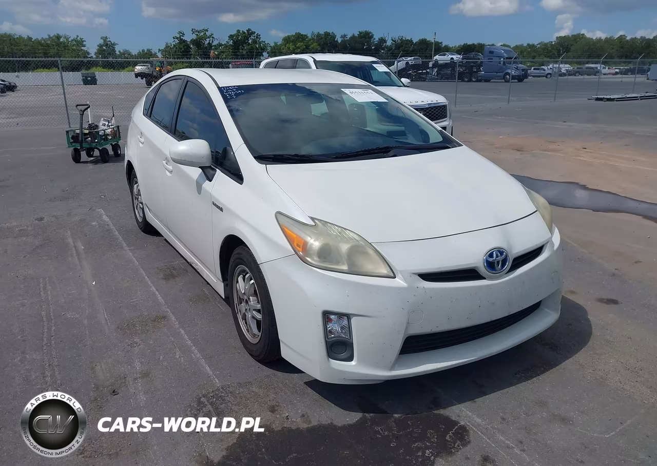 2011 Toyota Prius Three – zdjęcie 1 z 21