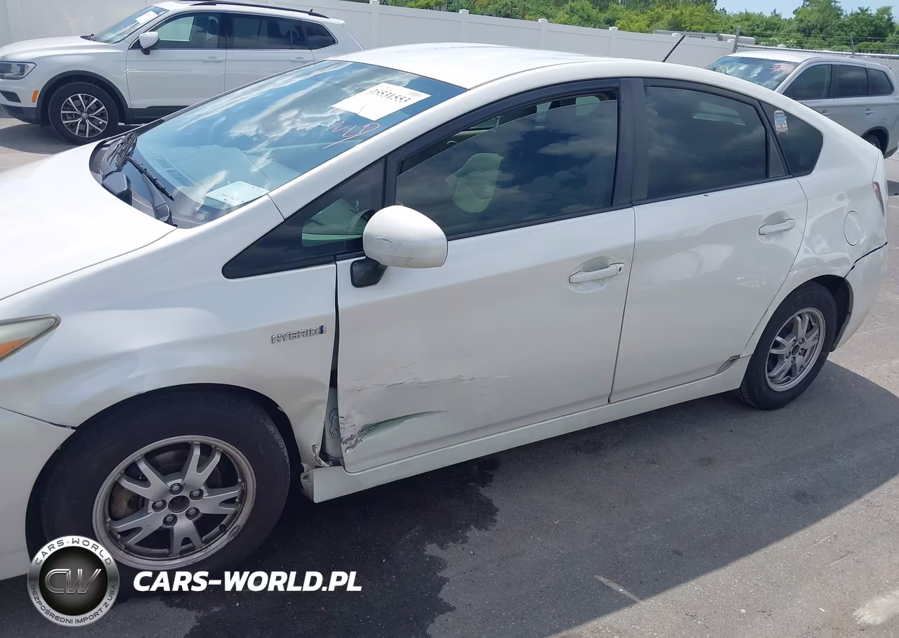 2011 Toyota Prius Three VIN:JTDKN3DU2B5373703 - 21
