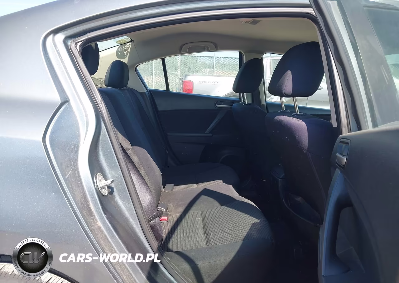 2013 Mazda Mazda3 I Sport VIN:JM1BL1UP5D1759756 - 8