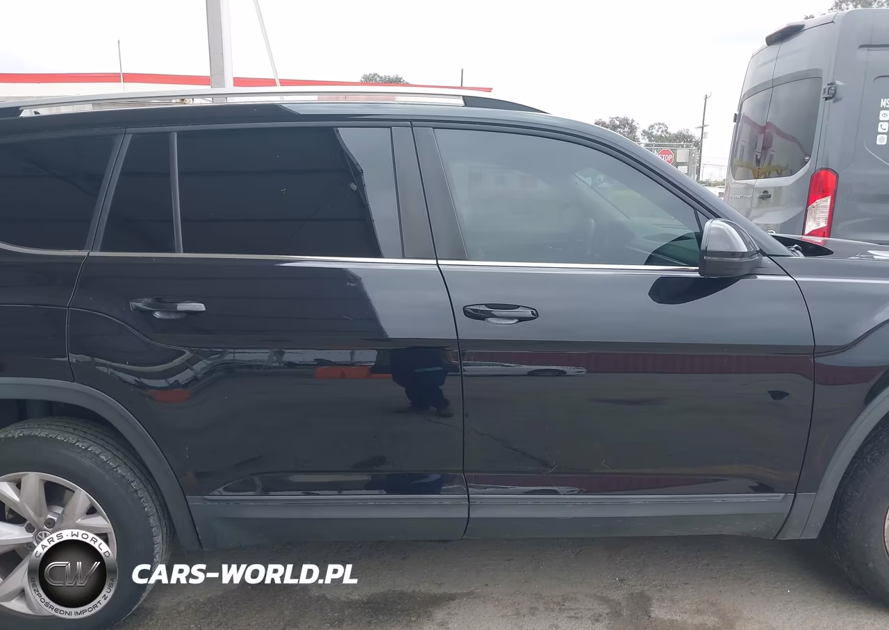 2018 Volkswagen Atlas 2.0T S VIN:1V2AP2CA7JC549192 - 14