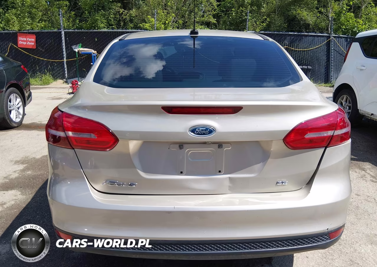 2017 Ford Focus Se VIN:1FADP3F27HL324814 - 16