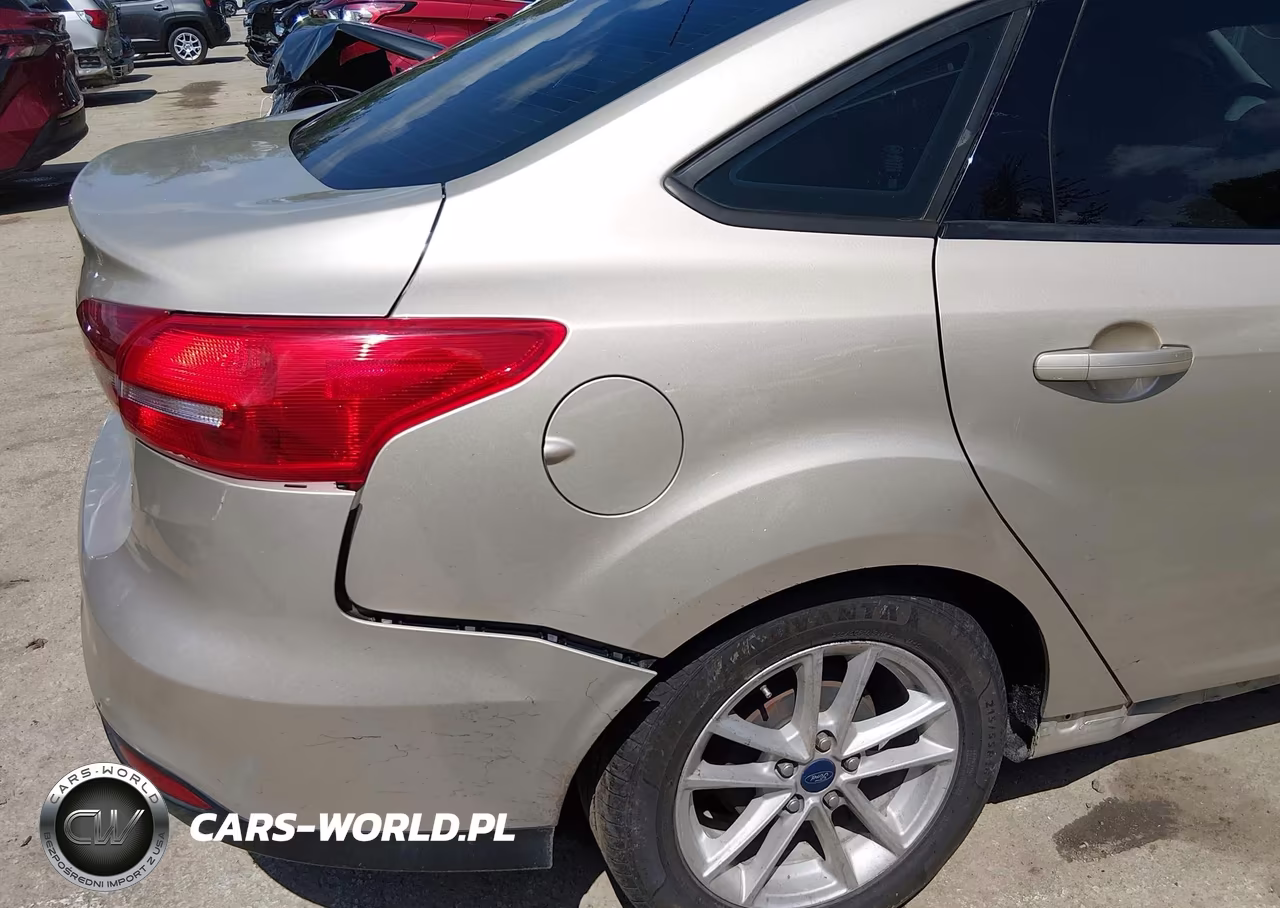 2017 Ford Focus Se VIN:1FADP3F27HL324814 - 17