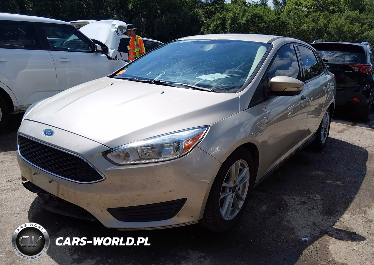 2017 Ford Focus Se VIN:1FADP3F27HL324814 - 2