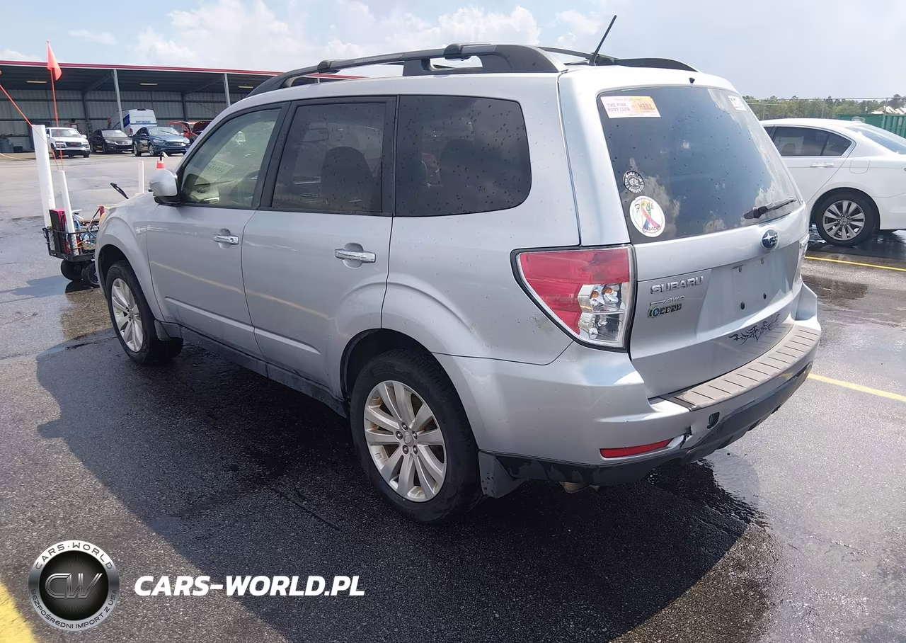 2012 Subaru Forester 2.5X Premium VIN:JF2SHADC3CH423061 - 3