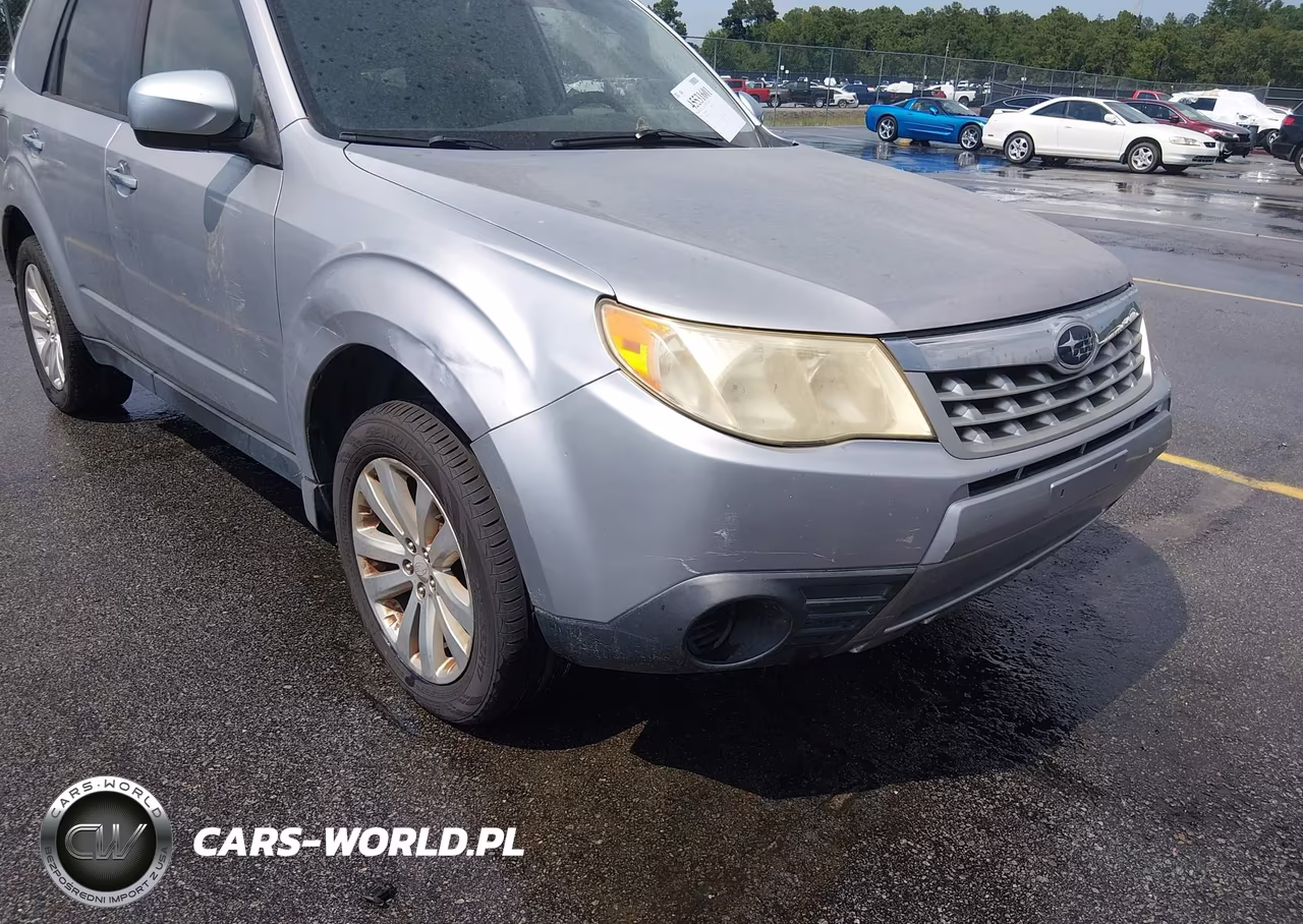 2012 Subaru Forester 2.5X Premium VIN:JF2SHADC3CH423061 - 6