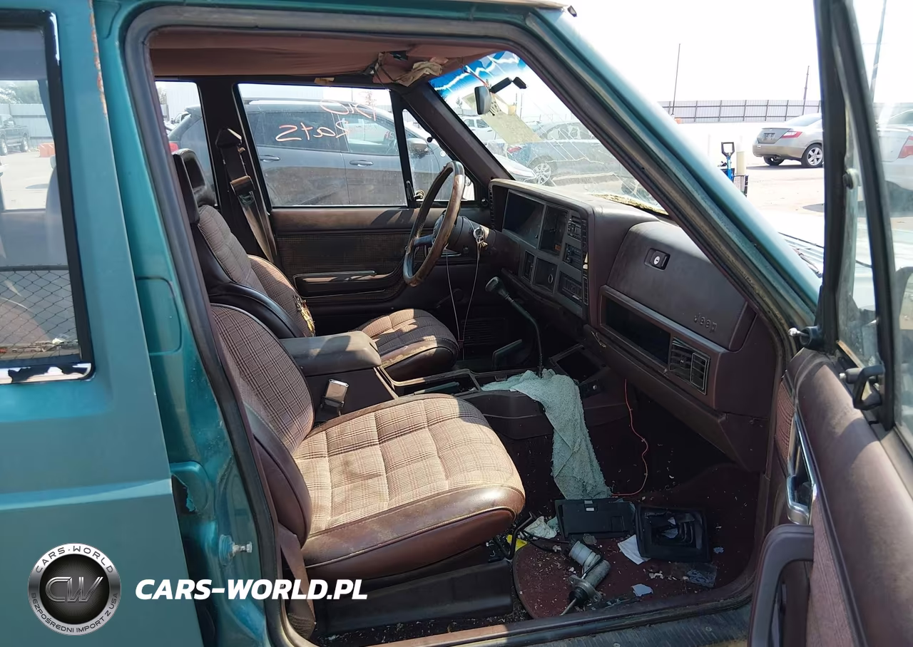 1988 Jeep Cherokee Laredo VIN:1JCML784XJT062755 - 5