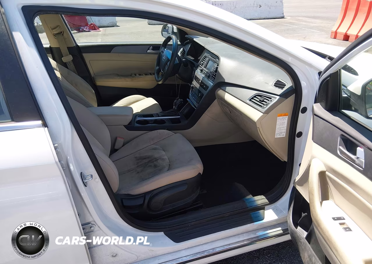 2016 Hyundai Sonata Hybrid Se VIN:KMHE24L13GA027897 - 5