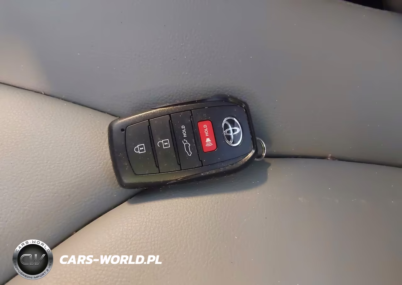 2026 Toyota Highlander Xle VIN:5TDKDRBH8TS602540 - 11