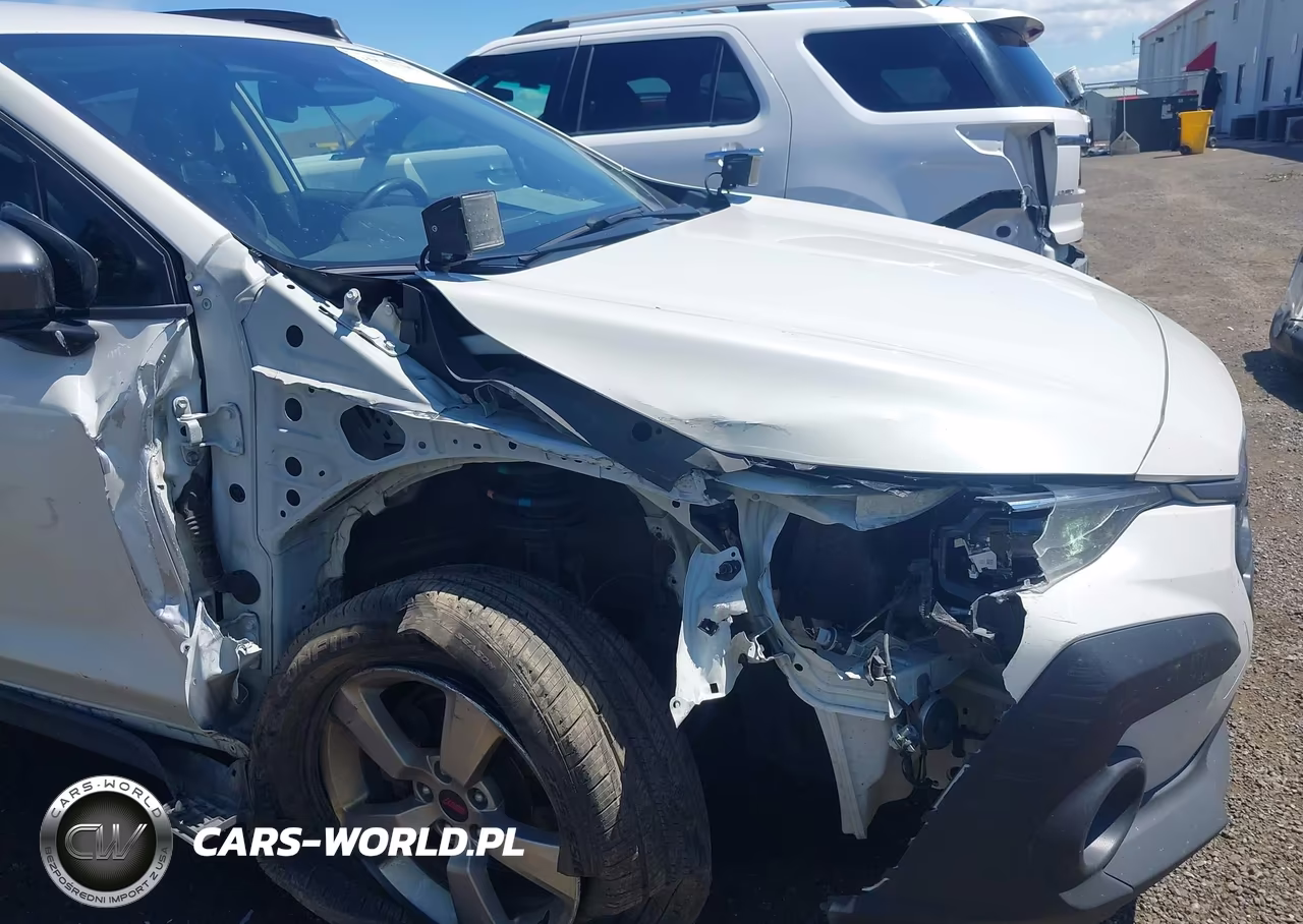 2024 Subaru Crosstrek Premium VIN:JF2GUADC8R8384445 - 6